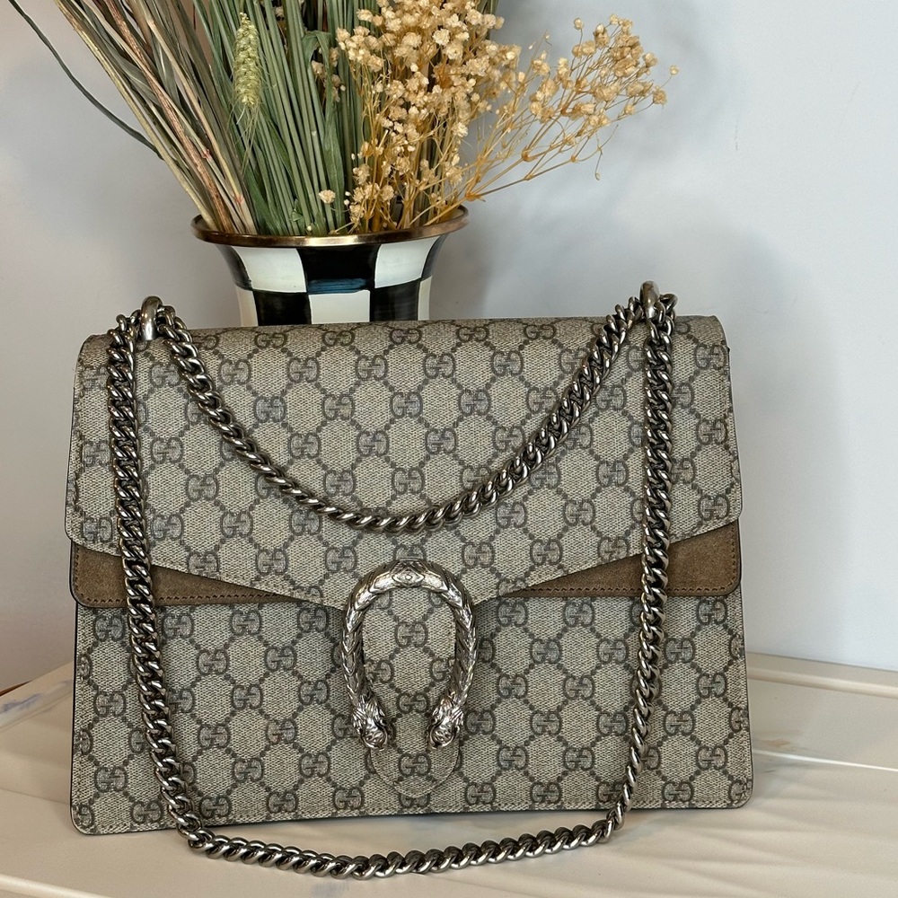 Gucci Dionysus Medium Shoulder Bag